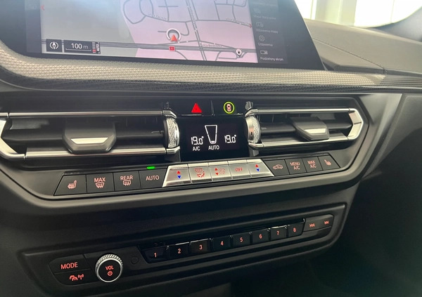 BMW Seria 1 cena 94900 przebieg: 141000, rok produkcji 2019 z Tychy małe 407